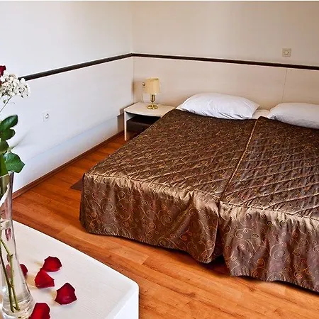 Kastel 3* קריקווניצה