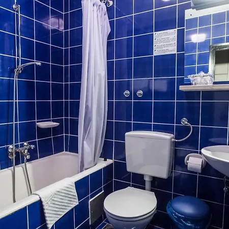 Kastel Hotel 3*